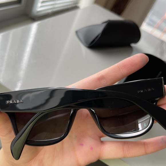 Prada sunglasses - Picture 10 of 10